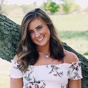 Meet your Posher, Elaina